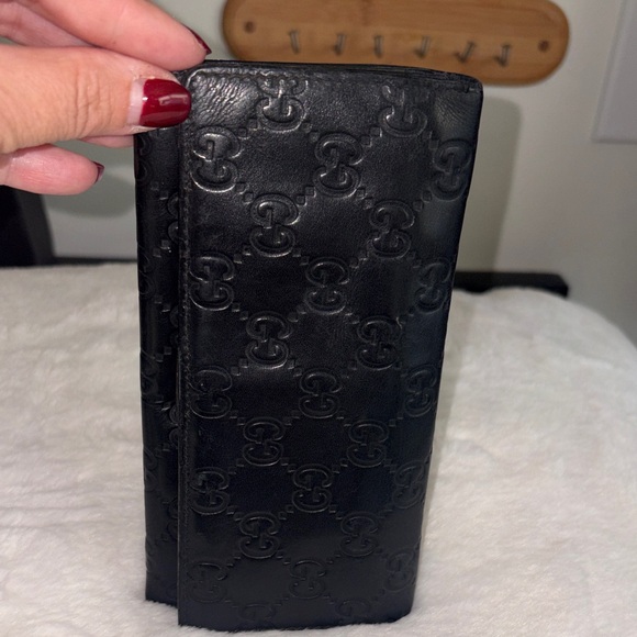Gucci Authentic Black GG Embossed Wallet Long with Italian leather. - Picture 11 of 15
